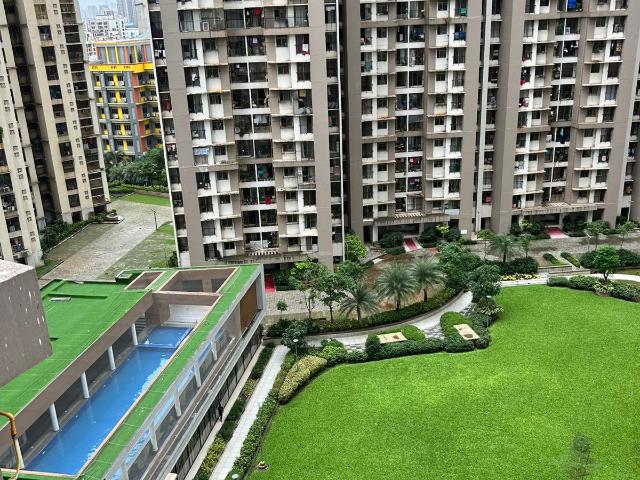 Resale | 2 BHK 568 Sq.Ft. Apartment in Runwal Eirene