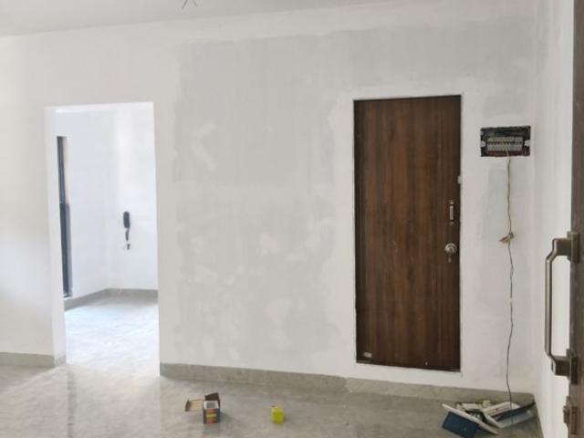 Resale | 2 BHK 568 Sq.Ft. Apartment in Runwal Lands End