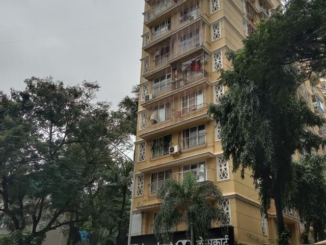 Resale | 2 BHK 570 Sq.Ft. Apartment in Sumit The Monarch