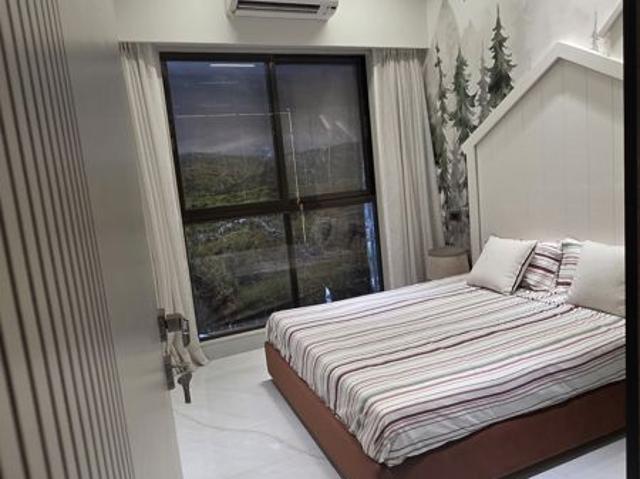 Resale | 2 BHK + 572 Sq.Ft. Apartment in Kendale Emeralds