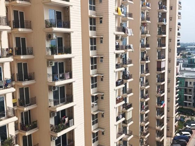 Resale | 2 BHK + 573 Sq.Ft. Apartment in Signature Global Prime