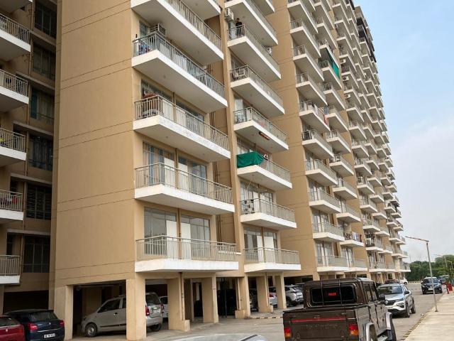 Resale | 2 BHK 585 Sq.Ft. Apartment in Breez Global Hill View
