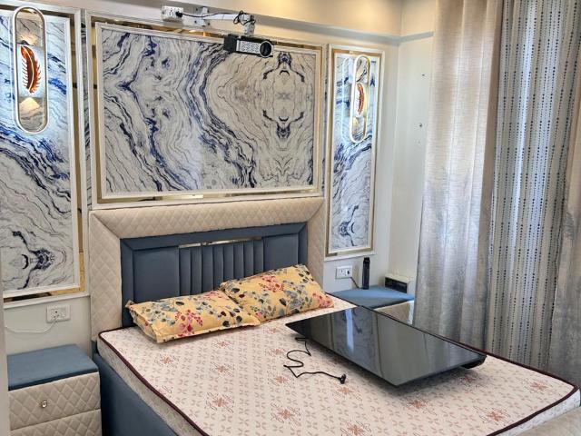 Resale | 2 BHK 582 Sq.Ft. Apartment in Suncity Avenue 76