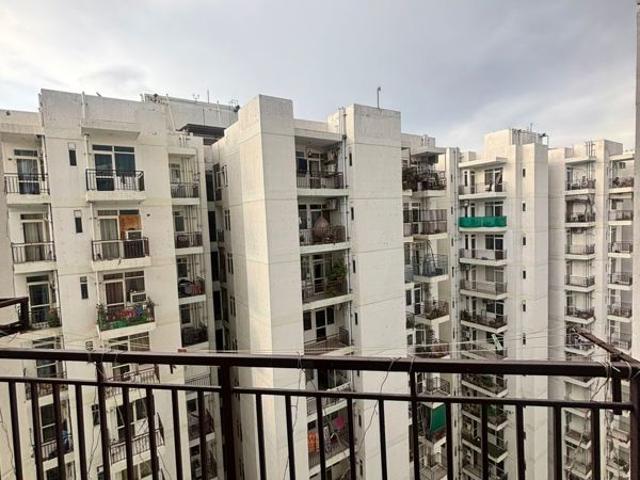Resale | 2 BHK 582 Sq.Ft. Apartment in Suncity Avenue 76