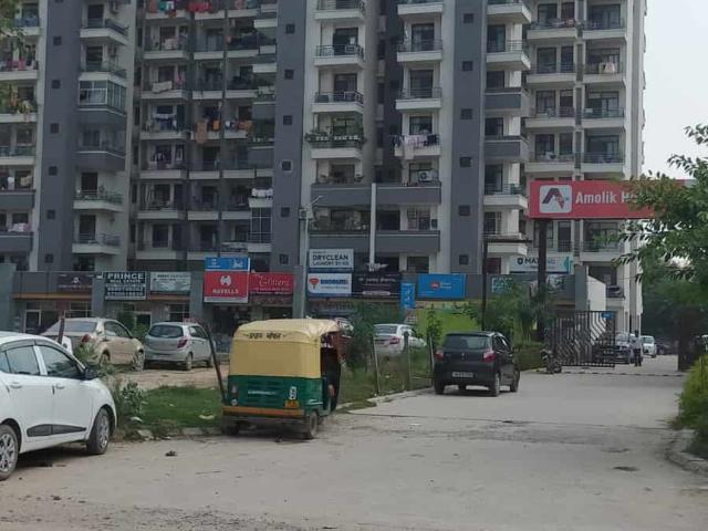 Resale | 2 BHK 593 Sq.Ft. Apartment in Amolik Heights