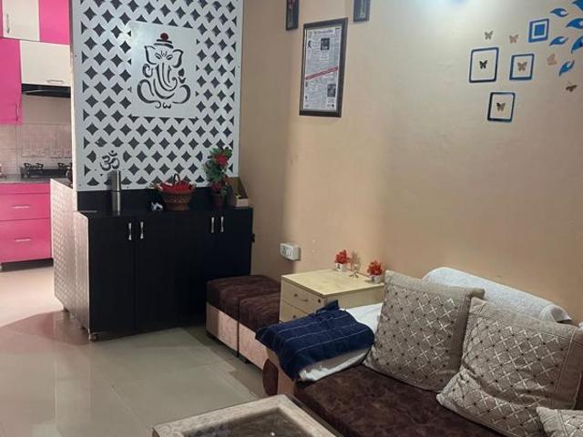 Resale | 2 BHK 605 Sq.Ft. Apartment in Suncity Avenue 102
