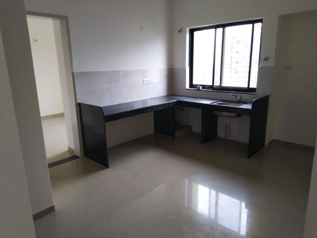 Resale | 2 BHK 600 Sq.Ft. Apartment in Vascon Citron Phase 1