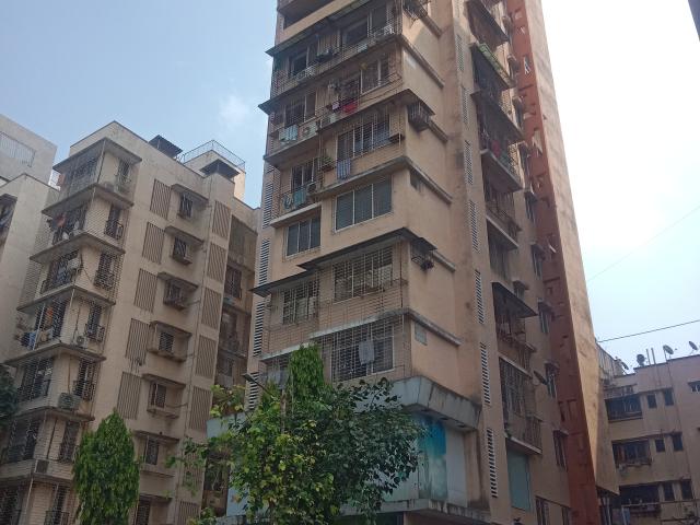 Resale | 2 BHK 600 Sq.Ft. Apartment in Abhinandan CHS