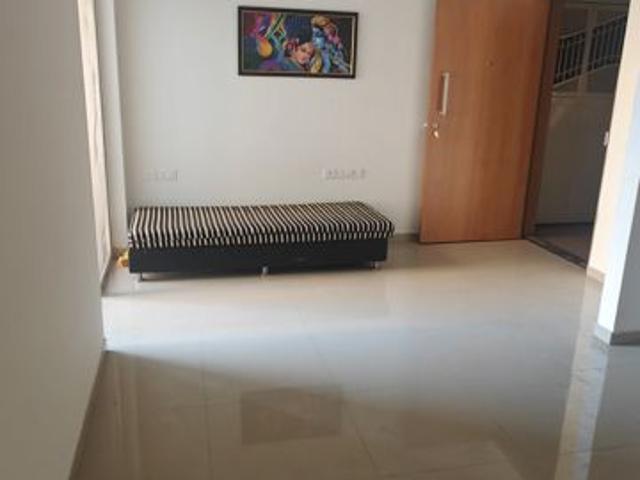 Resale | 2 BHK 600 Sq.Ft. Apartment in Godrej Greens