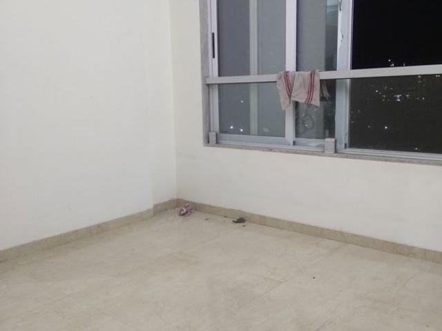 Resale | 2 BHK 600 Sq.Ft. Apartment in Srishti Solitaire