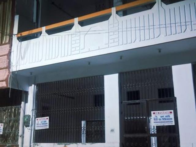 Resale | 2 BHK + 600 Sq.Ft. Independent House in Block C