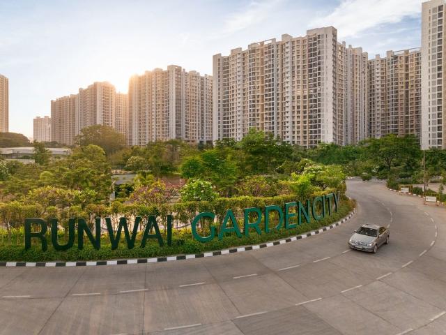 Resale | 2 BHK 615 Sq.Ft. Apartment in Runwal Gardens Phase 3