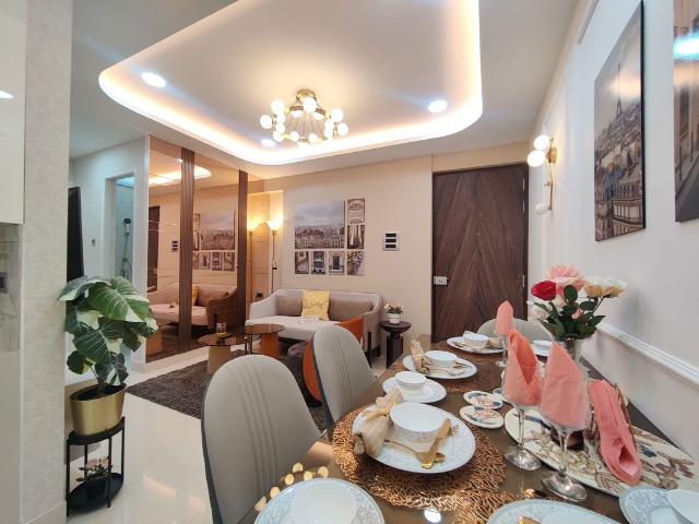 Resale | 2 BHK + 615 Sq.Ft. Apartment in Sky Annex