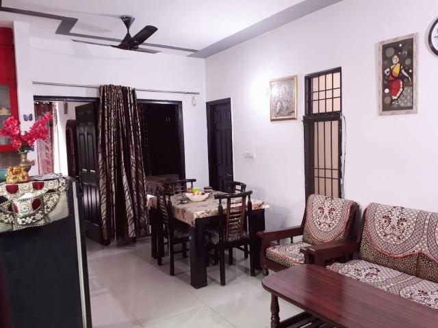 Resale | 2 BHK 616 Sq.Ft. Apartment in Ajnara Integrity