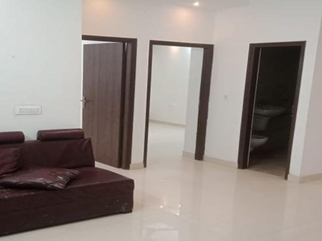 Resale | 2 BHK 625 Sq.Ft. Apartment in Godrej Green Vistas