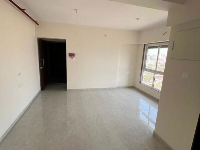 Resale | 2 BHK 634 Sq.Ft. Apartment in Mahaveer Solitaire Edge