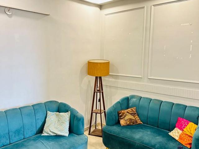Resale | 2 BHK + 635 Sq.Ft. Apartment in Suncity Avenue 76