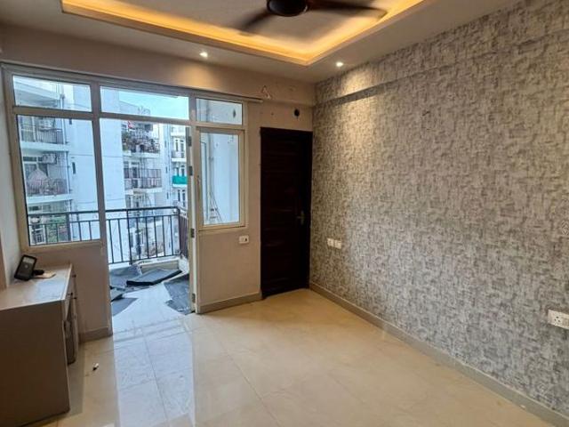 Resale | 2 BHK 635 Sq.Ft. Apartment in Suncity Avenue 76