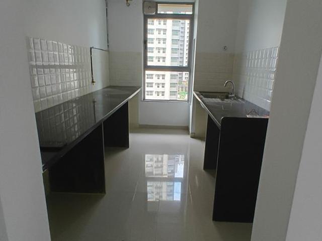 Resale | 2 BHK + 632 Sq.Ft. Apartment in Kalpataru Immensa B