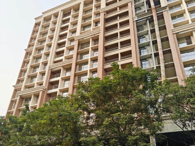 Resale | 2 BHK + 650 Sq.Ft. Apartment in Arihant Aspire