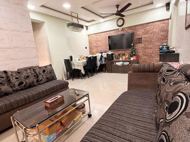 Resale | 2 BHK 650 Sq.Ft. Apartment in Evershine Woods