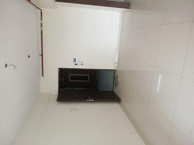 Resale | 2 BHK 650 Sq.Ft. Apartment in JP Airoli Tower