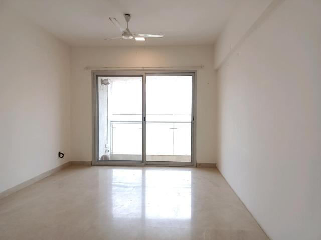 Resale | 2 BHK 650 Sq.Ft. Apartment in Malad East