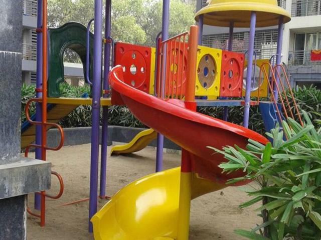 Resale | 2 BHK 650 Sq.Ft. Apartment in Mayuresh Residency Mumbai