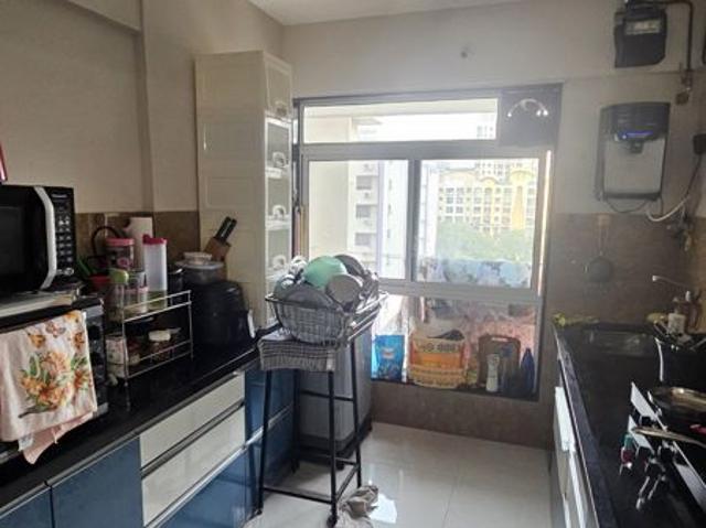 Resale | 2 BHK 650 Sq.Ft. Apartment in Royal Oasis