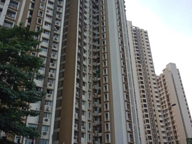Resale | 2 BHK 650 Sq.Ft. Apartment in Shree Saket