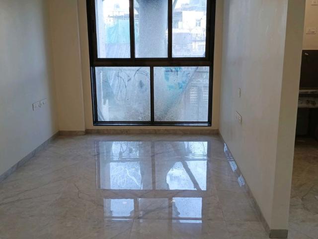 Resale | 2 BHK + 660 Sq.Ft. Apartment in Churchgate