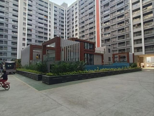 Resale | 2 BHK 675 Sq.Ft. Apartment in Roshan Milestone