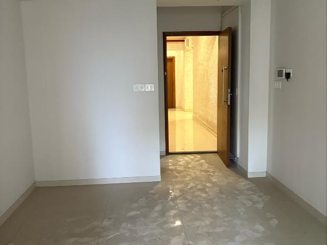 Resale | 2 BHK 675 Sq.Ft. Apartment in Rustomjee Azziano Wing D