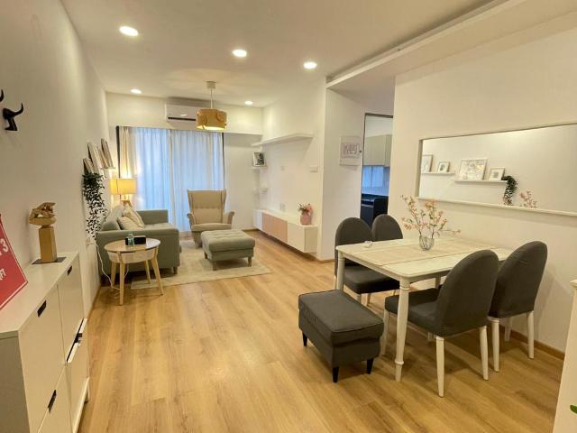 Resale | 2 BHK 670 Sq.Ft. Apartment in Dev Leo Tower