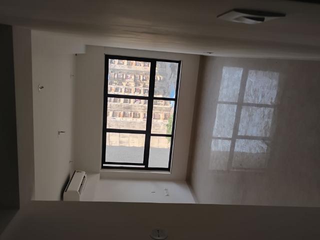 Resale | 2 BHK 670 Sq.Ft. Apartment in Shapoorji Pallonji Vicinia