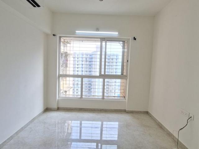 Resale | 2 BHK + 672 Sq.Ft. Apartment in Lodha Amara