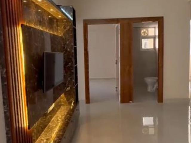 Resale | 2 BHK 685 Sq.Ft. Apartment in Signature Global The Millennia