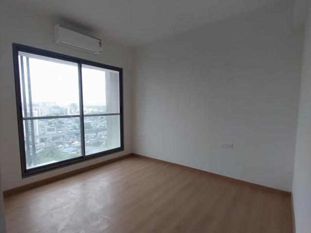 Resale | 2 BHK 686 Sq.Ft. Apartment in Savvy Merushikhar