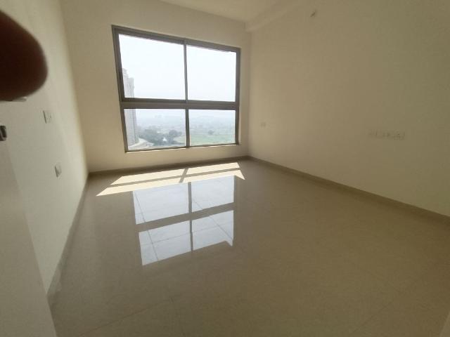 Resale | 2 BHK 680 Sq.Ft. Apartment in Hiranandani Fortune City