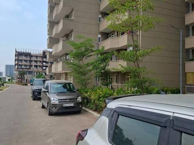 Resale | 2 BHK 681 Sq.Ft. Apartment in Pyramid Elite