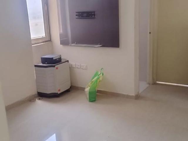 Resale | 2 BHK 699 Sq.Ft. Apartment in Pyramid Midtown