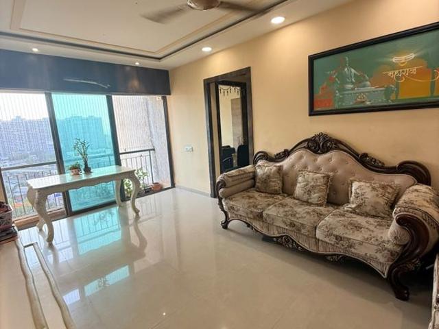 Resale | 2 BHK 692 Sq.Ft. Apartment in Man Opus