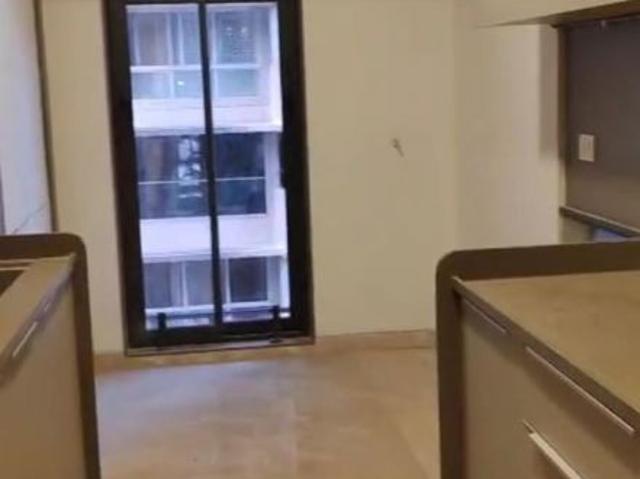 Resale | 2 BHK 707 Sq.Ft. Apartment in Windermere Apartment