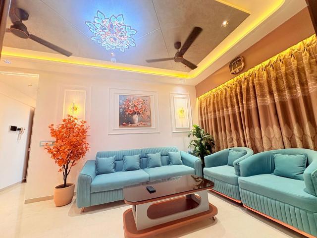 Resale | 2 BHK 708 Sq.Ft. Apartment in Piramal Vaikunth