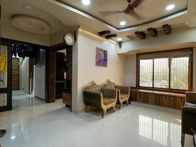 Resale | 2 BHK 700 Sq.Ft. Apartment in Thane West