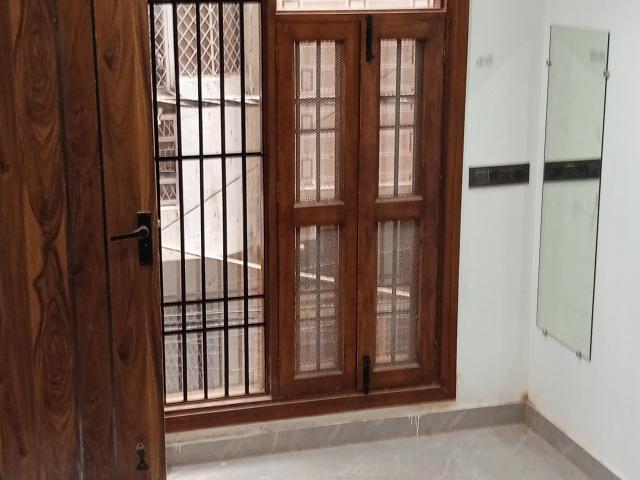 Resale | 2 BHK 700 Sq.Ft. Apartment in Ultra Luxury Apartment ra
