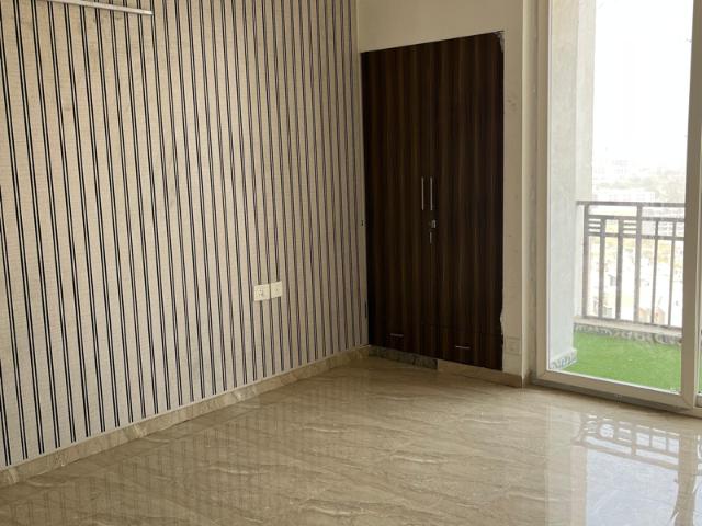Resale | 2 BHK 700 Sq.Ft. Apartment in Vashisht Heights