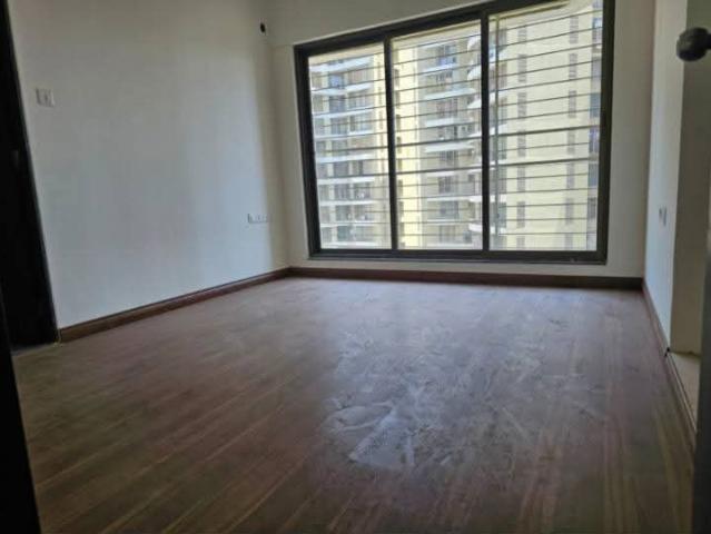 Resale | 2 BHK 700 Sq.Ft. Apartment in Acme Ozone