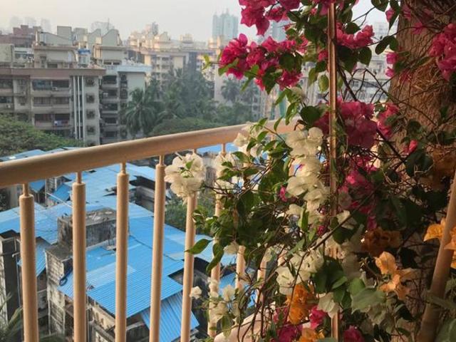 Resale | 2 BHK 700 Sq.Ft. Apartment in Andheri West