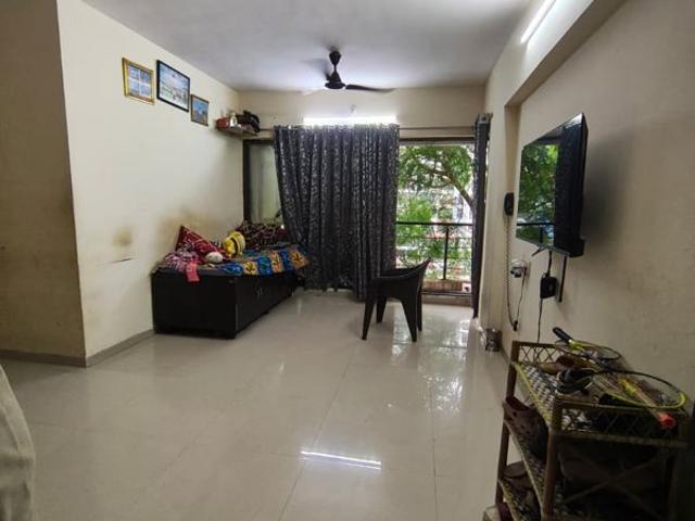 Resale | 2 BHK 700 Sq.Ft. Apartment in Gaurav Paradise